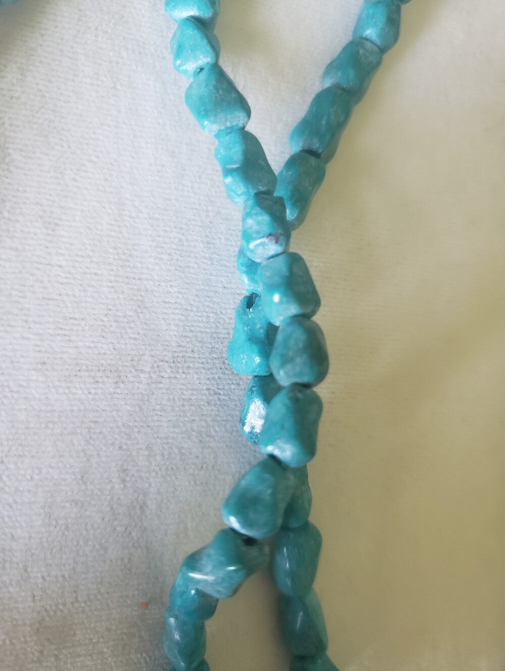 2 Strands Turquoise Howlite - Picture 3 of 6